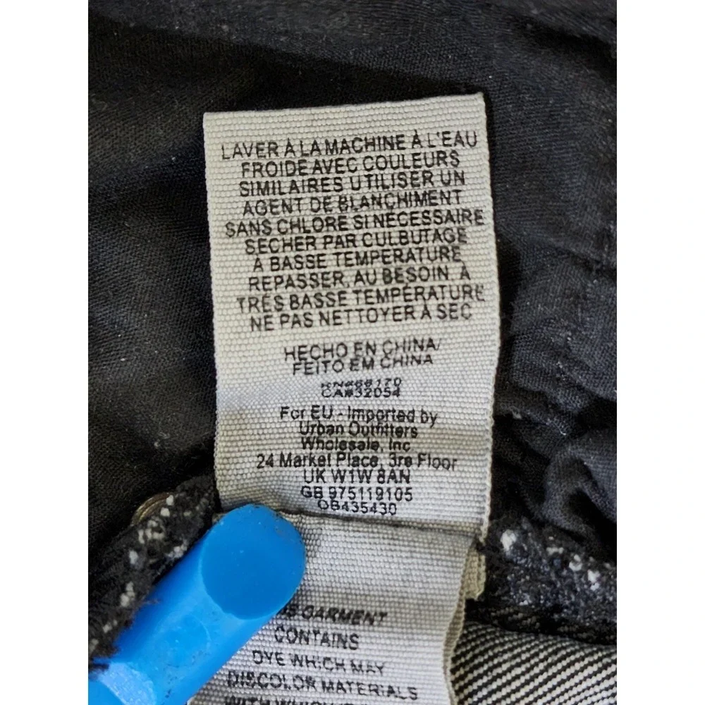 Free People Distressed Jeans Women's Size 27 Black Skinny‎ Low Rise Pockets
